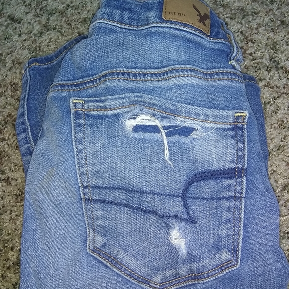 American Eagle Distressed Jeans - Picture 2 of 2
